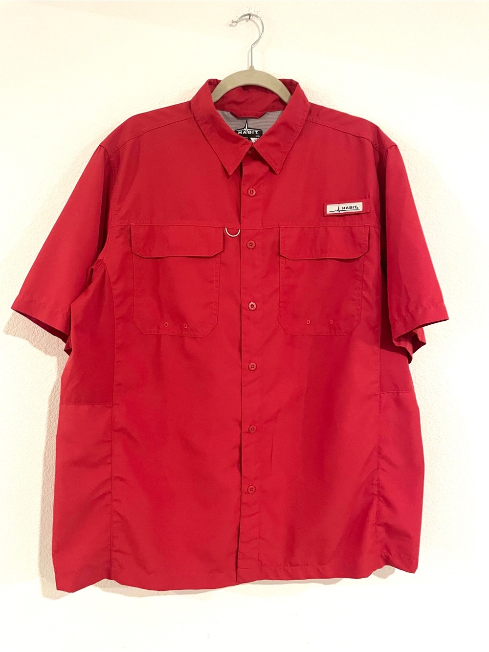 Habit Men's Short-Sleeve Button-Down Fishing Outdoor Shirt in Red